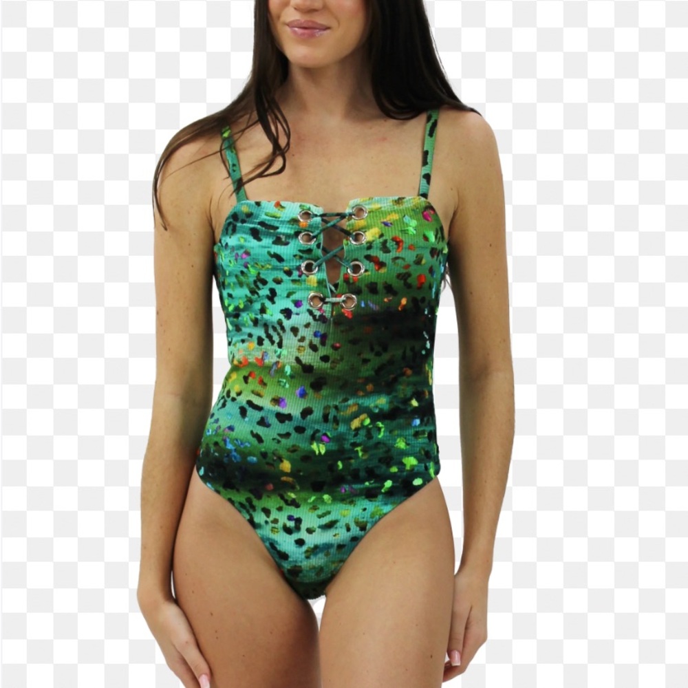 Coastal waves 1 piece Alligator 🐊 Women